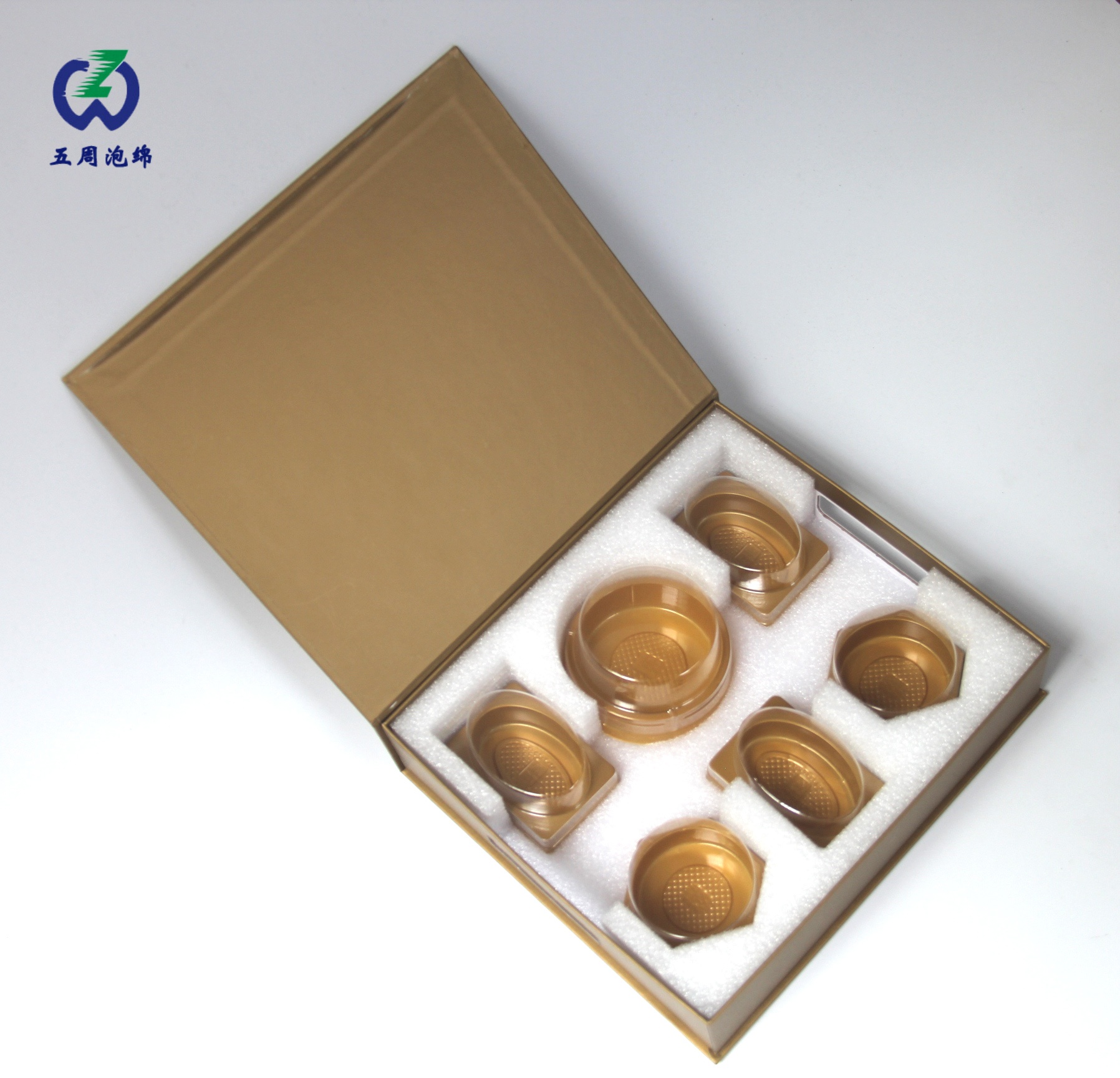 多罐禮盒珍珠棉內(nèi)襯，精致套裝的沉浸式開箱體驗(yàn)
